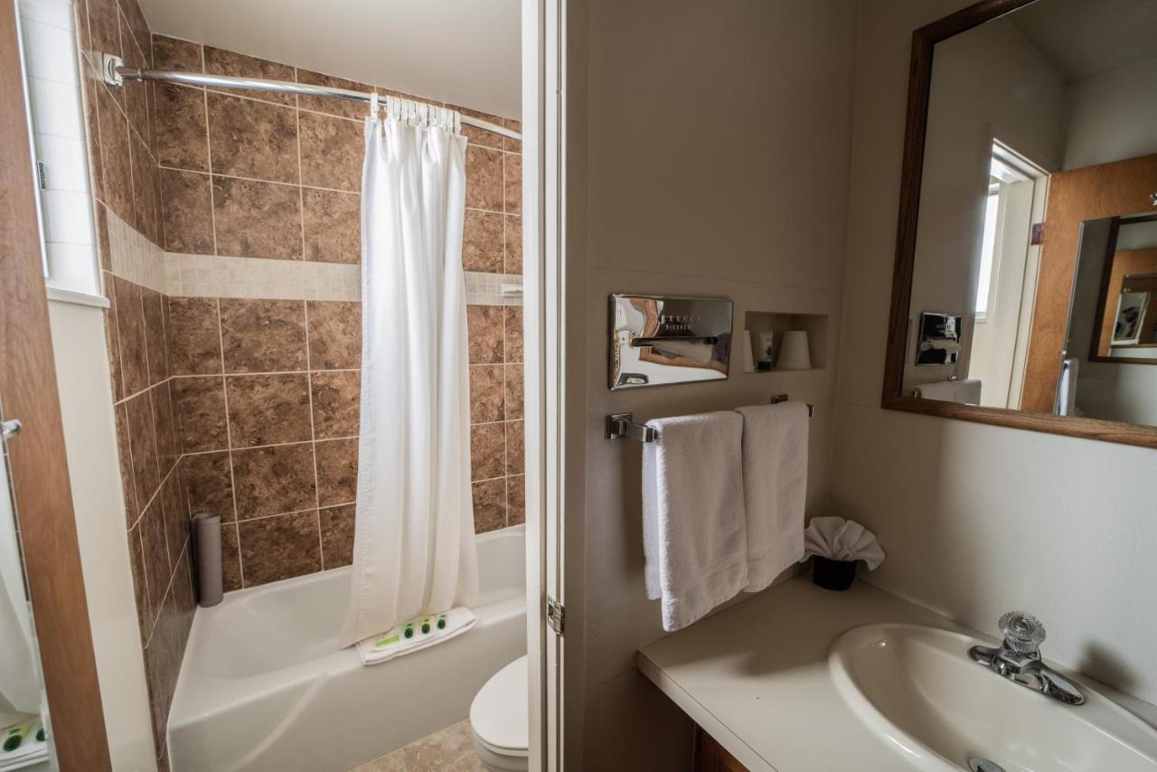Clover Creek Inn Montpelier Bagian luar foto